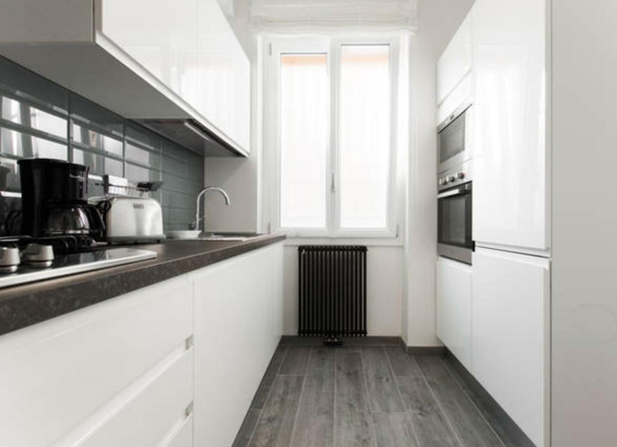 Deninasuite Apartment Rom